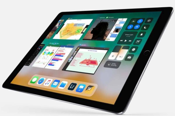 How to Use iOS 11 Beta on iPad Pro: Drag and Drop Feature