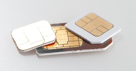 New nano-Sim Card Was Made by RIM And Motorola To Agree With Apple